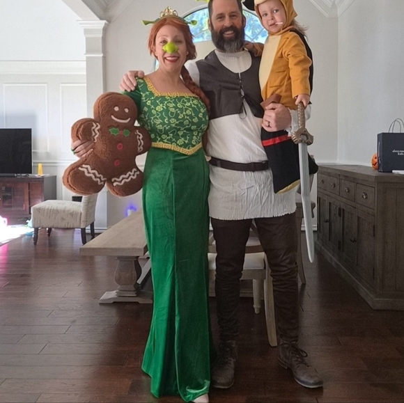 Princess Fiona Shrek Costume Sz L Dress, Wig, Ogre Ears & Nose, Crown - Picture 5 of 8